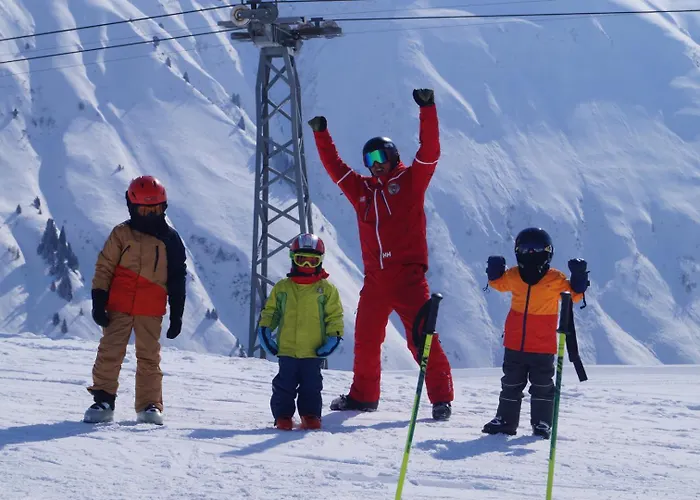 Blue Alpine Bis 6 Gaeste, Cheminee, 400 M Zum Skilift Sedrun