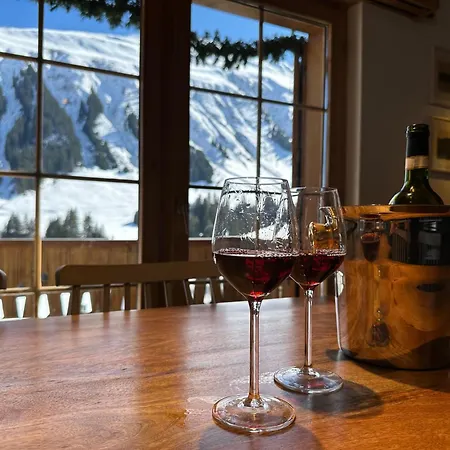 Blue Alpine Bis 6 Gaeste, Cheminee, 400 M Zum Skilift Sedrun