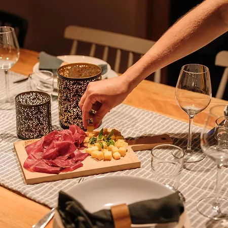 Blue Alpine Bis 6 Gaeste, Cheminee, 400 M Zum Skilift Sedrun